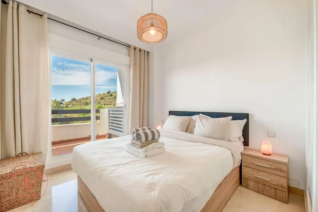 Apartment Alongside Golf Course - Tcm Mijas